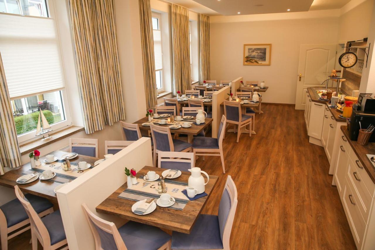 Hotel Esplanade Garni Ostseebad Kühlungsborn Екстериор снимка